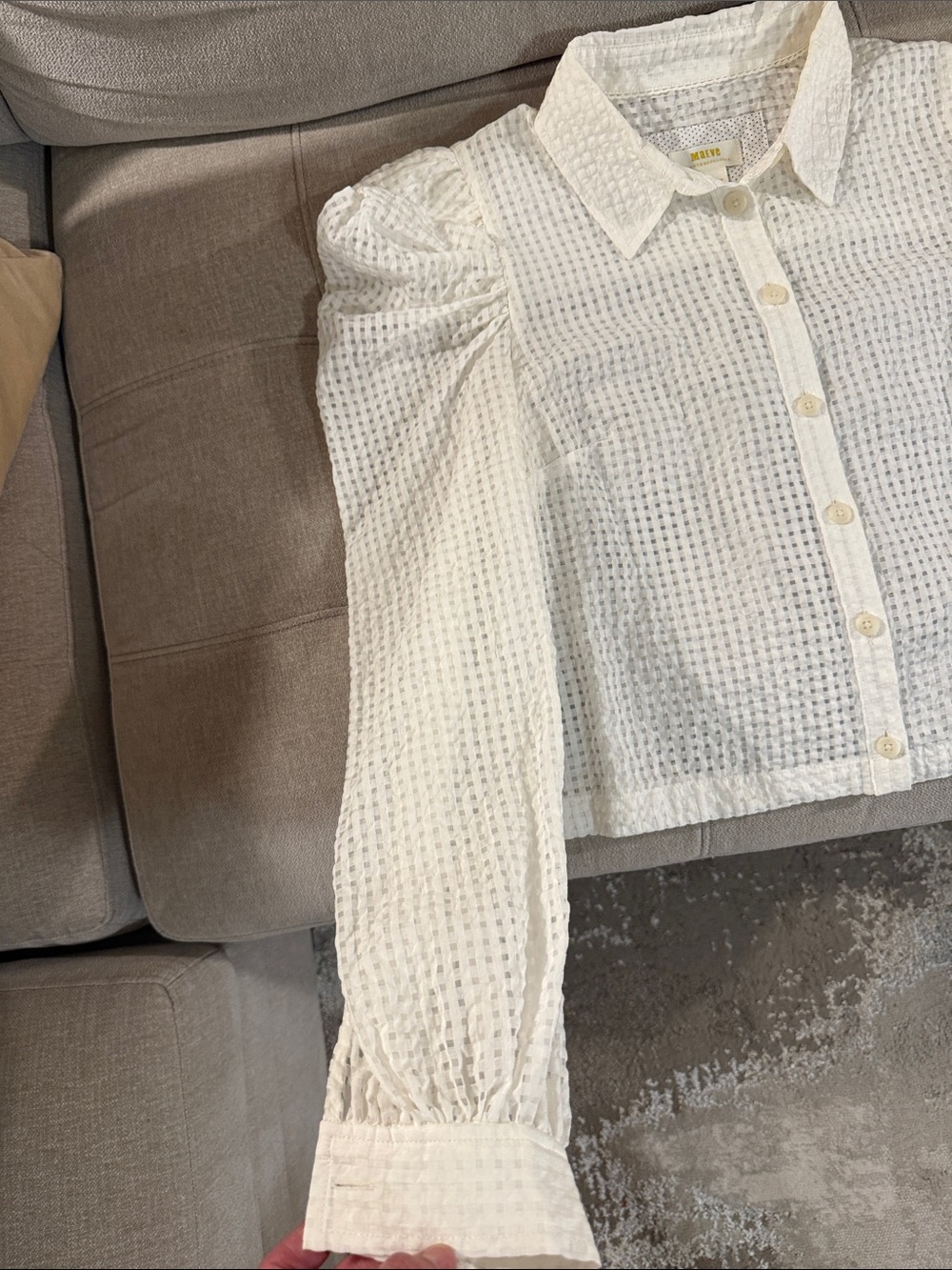 Maeve White Sheer Textured Puff-Sleeve Button-Down Blouse - Picture 5 of 9